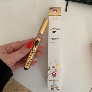 Grandelips hydrating lip plumper gloss